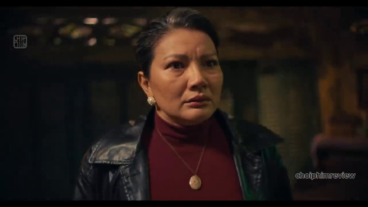 Bánh xe luân hồi - biểu tượng xuyên suốt cho vòng quay nghiệt ngã của nghiệp chướng mà không ai có thể thoát ra.