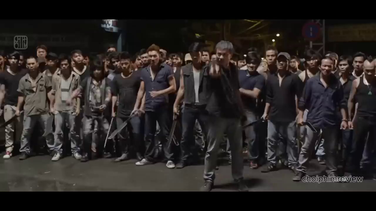 Một góc thành phố hỗn loạn, nơi các băng đảng tranh giành địa bàn và miếng mồi béo bở.