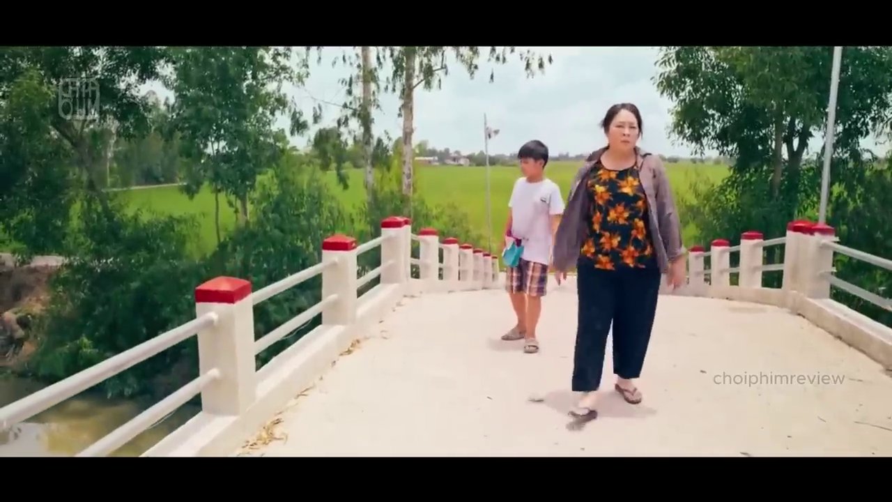 Cây cầu nơi xảy ra tai nạn bí ẩn của cậu bé Sang, khởi nguồn cho toàn bộ câu chuyện.